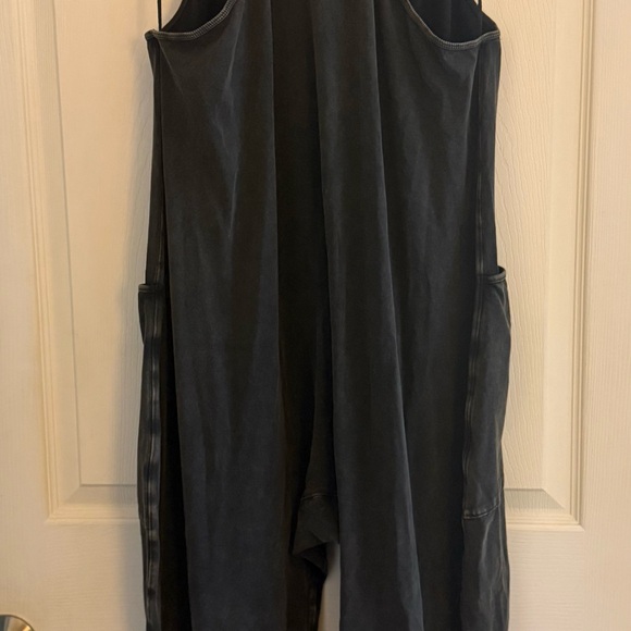 Free People Hot Shot Onesie Small in Black Acid wash. Runs Oversized NWOT - Picture 2 of 4